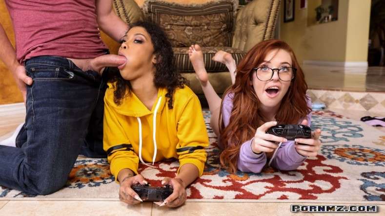 Brazzers – Gamer Girl Threesome Action