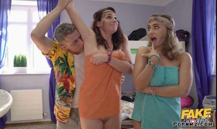 Festival Girls Threesome