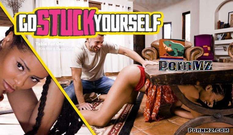 Kira Noir Table For One