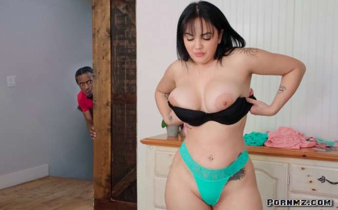 BigNaturals – Nika Venom My Tits Cant Fit