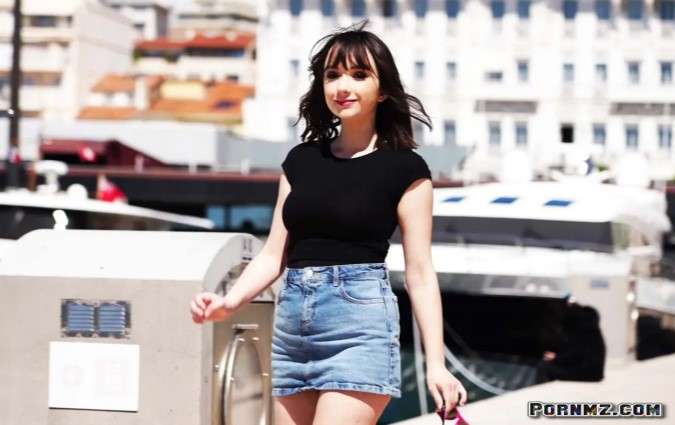 [JacquieEtMichelTV]  Abby 20 Years Old Dreamed Of A Very Military Fuck