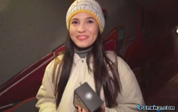 [PublicAgent] Lucy Mendez – Crutchless Lingerie Rider