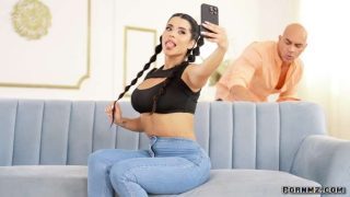 TeensLoveHugeCocks Sara Retali Big Dick Try On Pornmz