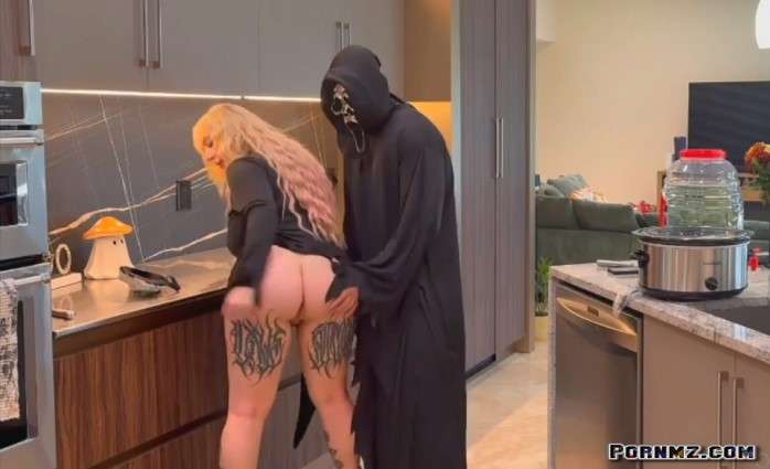 [OnlyFans] Skylar Vox – Halloween Special