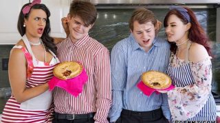 MomSwap Penny Barber Jessica Ryan Stepmommy Pies Pornmz