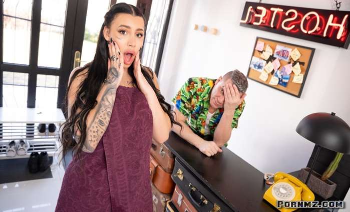 [FakeHostel] Sexy Nala – Locked Out Of Her Room