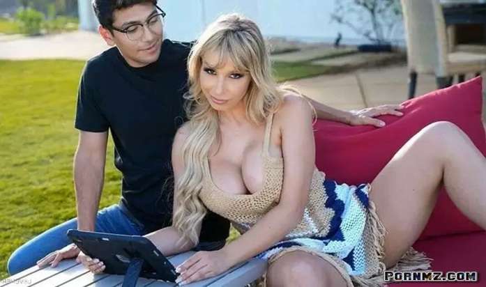 (LoveHerBoobs) Carmen Caliente – When Love Knocks