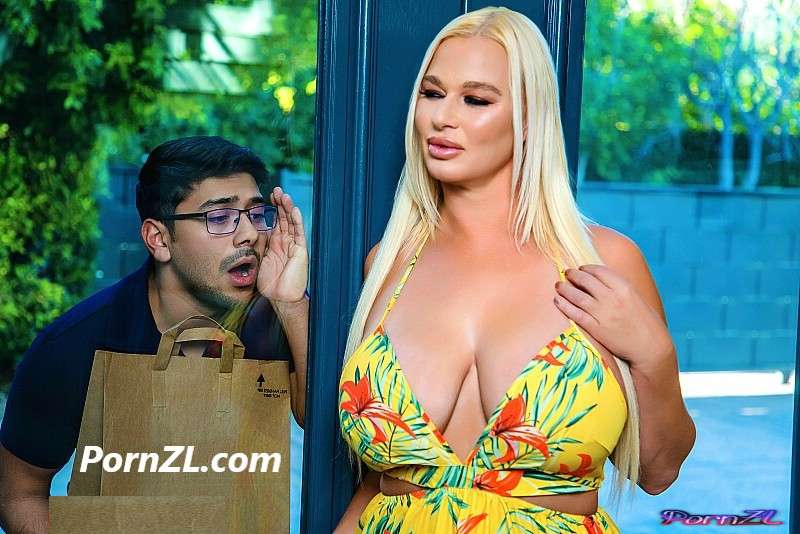 MrsCreampie – London River Gets Pussy Filled