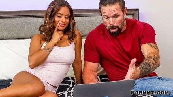 Isabella Jules – Sexy Laptop Seduction